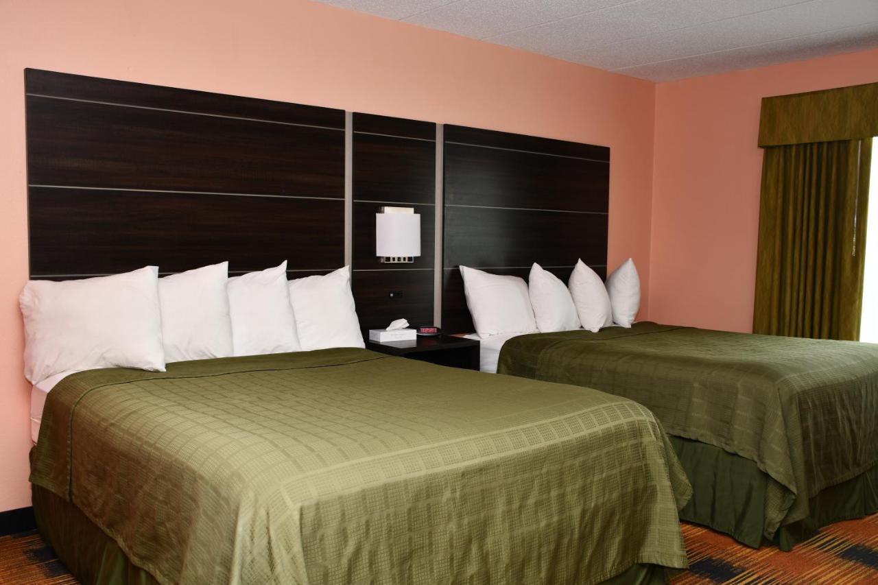 Regency Inn & Suites Faribault מראה חיצוני תמונה