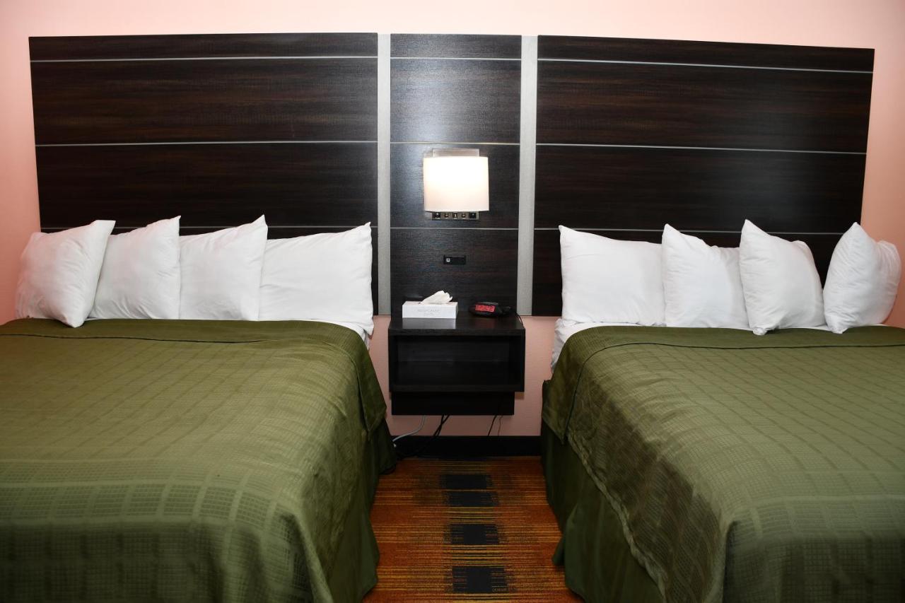 Regency Inn & Suites Faribault מראה חיצוני תמונה